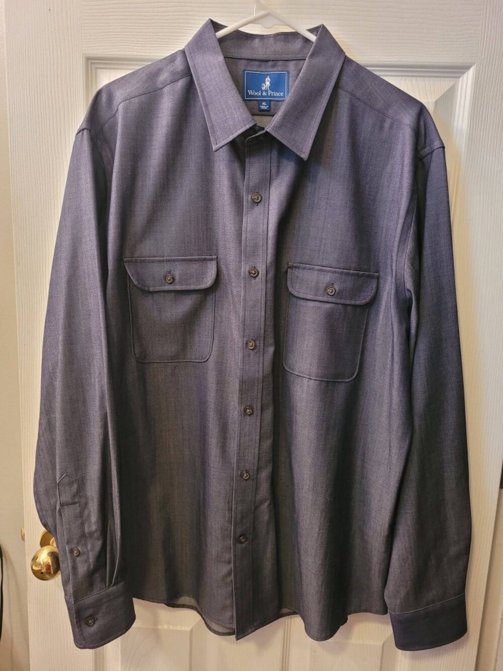 XL Wool&Prince 2-pocket button-down shirt